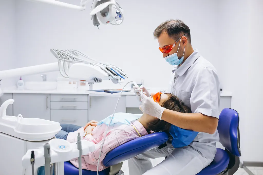  Teeth Whitening in Turkey